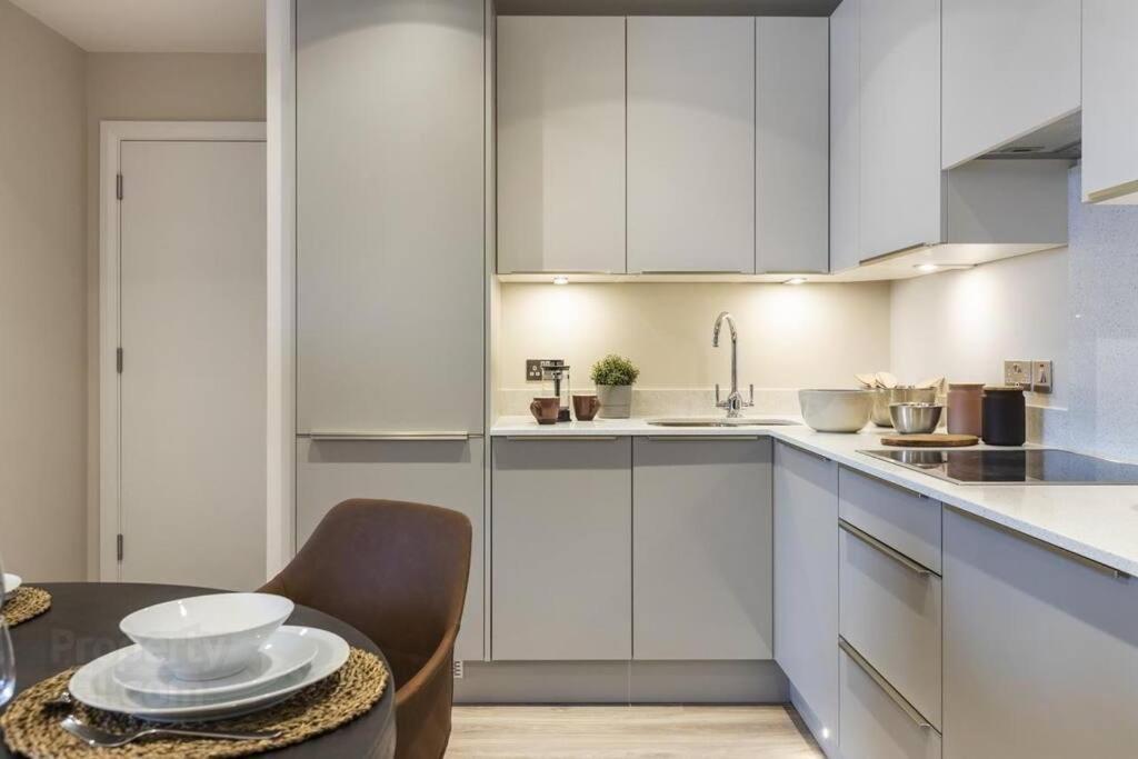 Belfast City Centre, Sleeps 6 外观 照片
